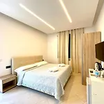 Magenta Rooms