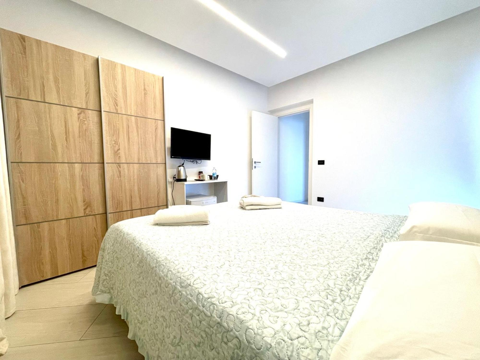 Magenta Guest house *